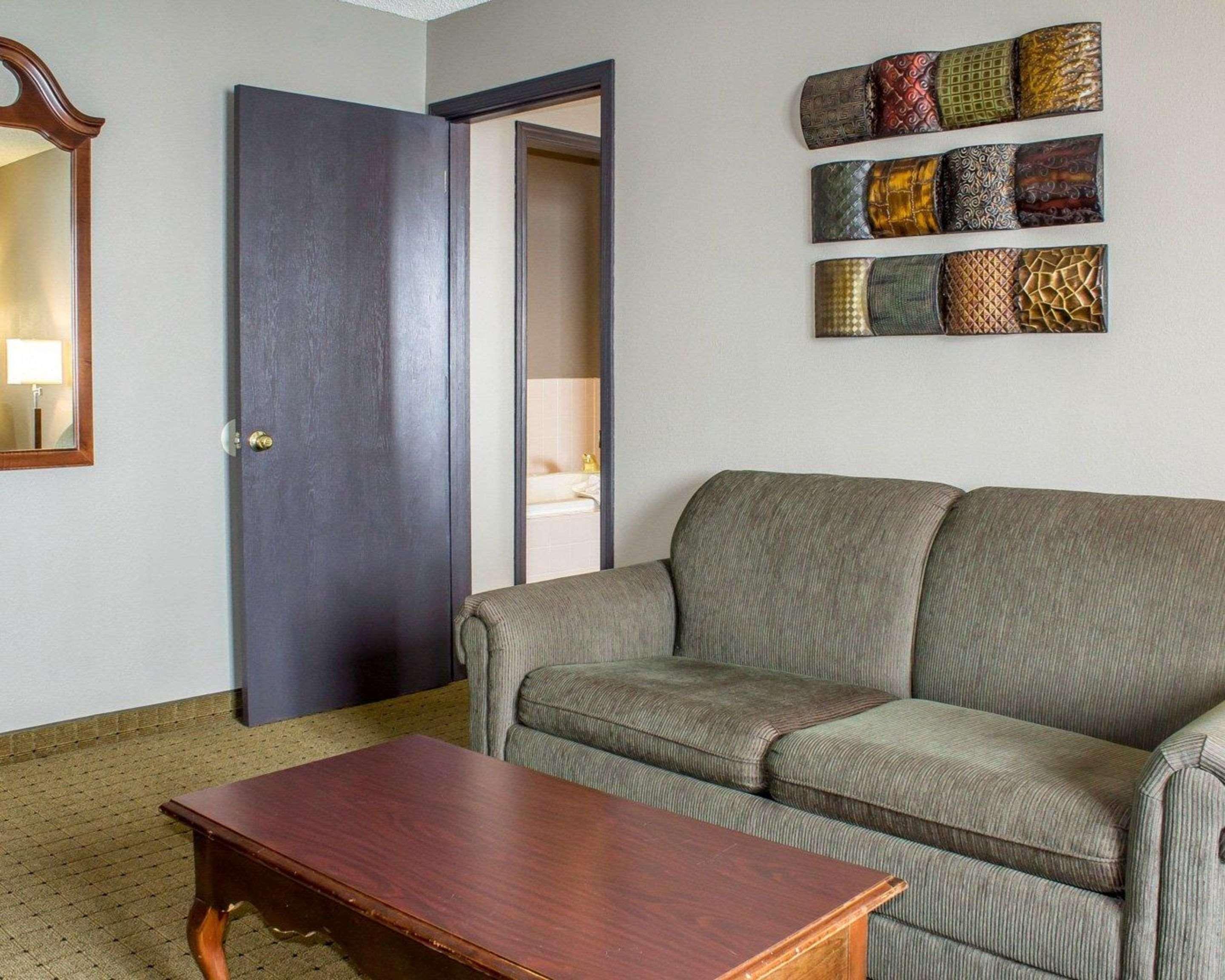 Econo Lodge Ames Exterior photo